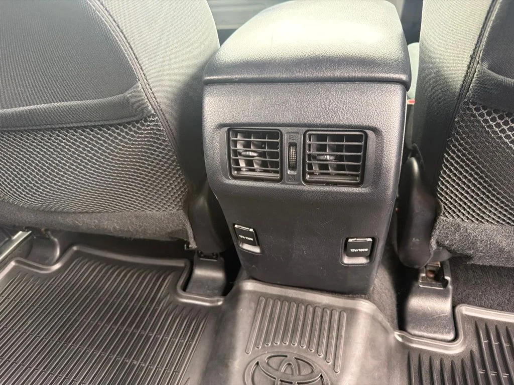 Certified Used 2018 Classic Silver Metallic Toyota SR5 image 47