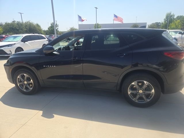 Used 2023  Chevrolet LT image 5