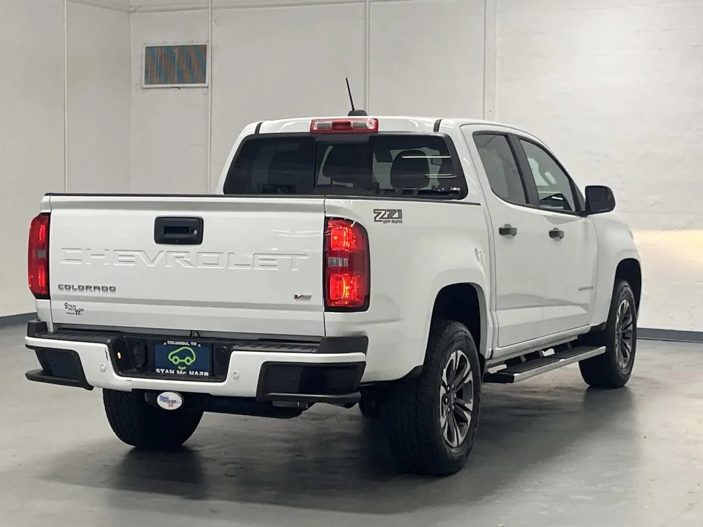 Used 2021 SUMMIT WHITE Chevrolet 4WD Z71 image 7