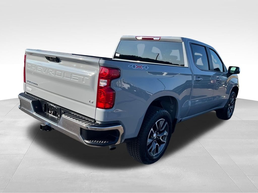 Used 2024 Gray Chevrolet LT image 5