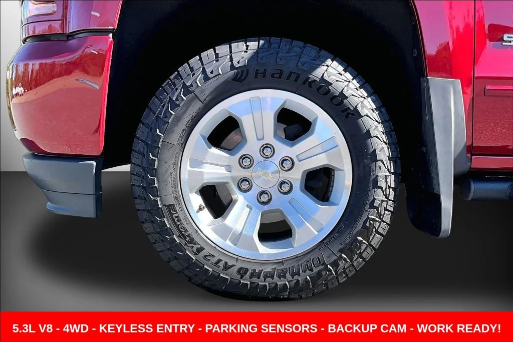 Used 2018 Red Chevrolet LT image 40