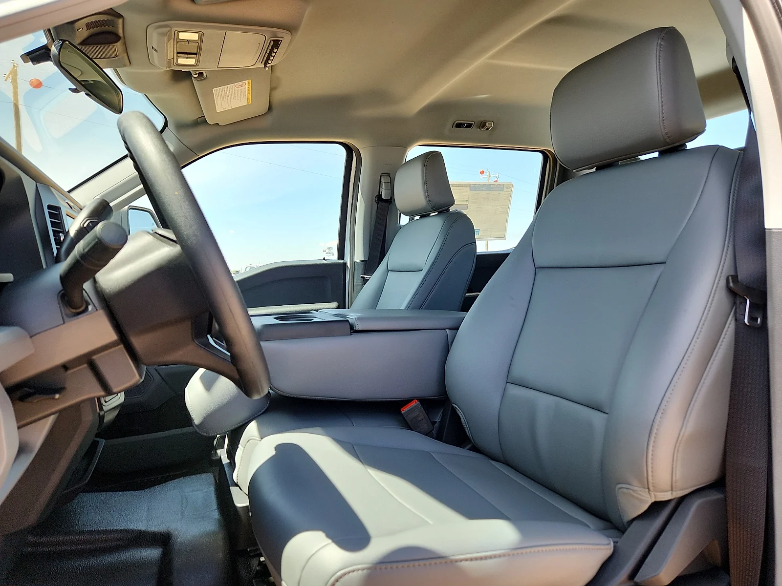 New 2026 Oxford White Ford F-450® XL image 17