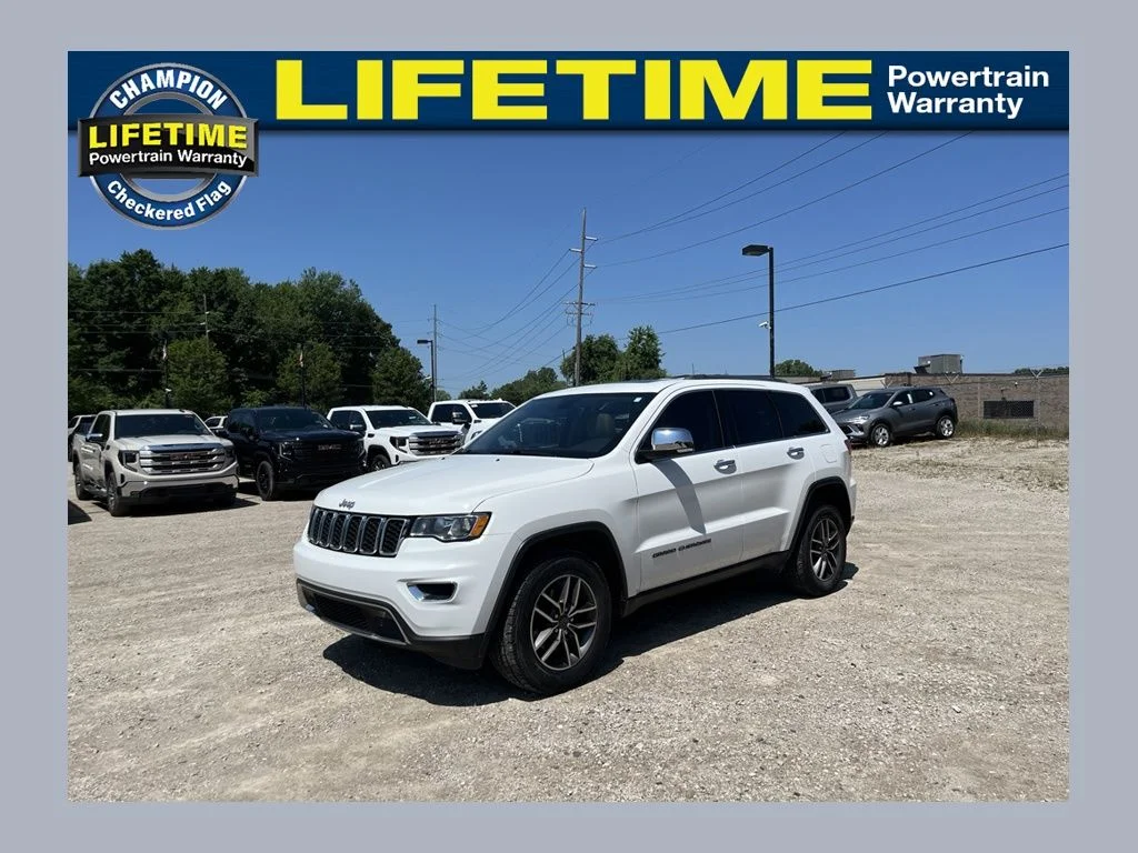 Used 2019 Bright White Clearcoat Jeep Limited image 1