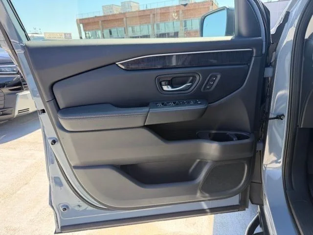 Used 2024 Gray Honda Elite image 11