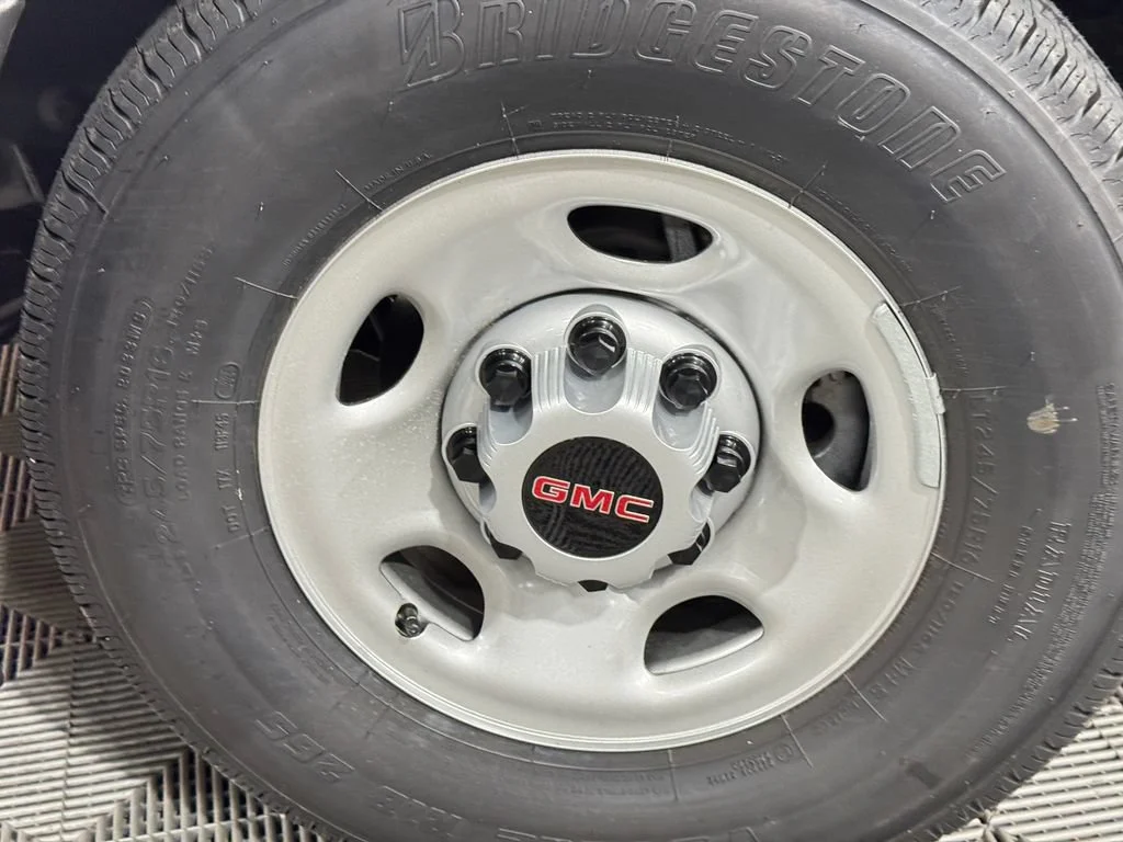 New 2026 Summit White GMC Work Van image 4