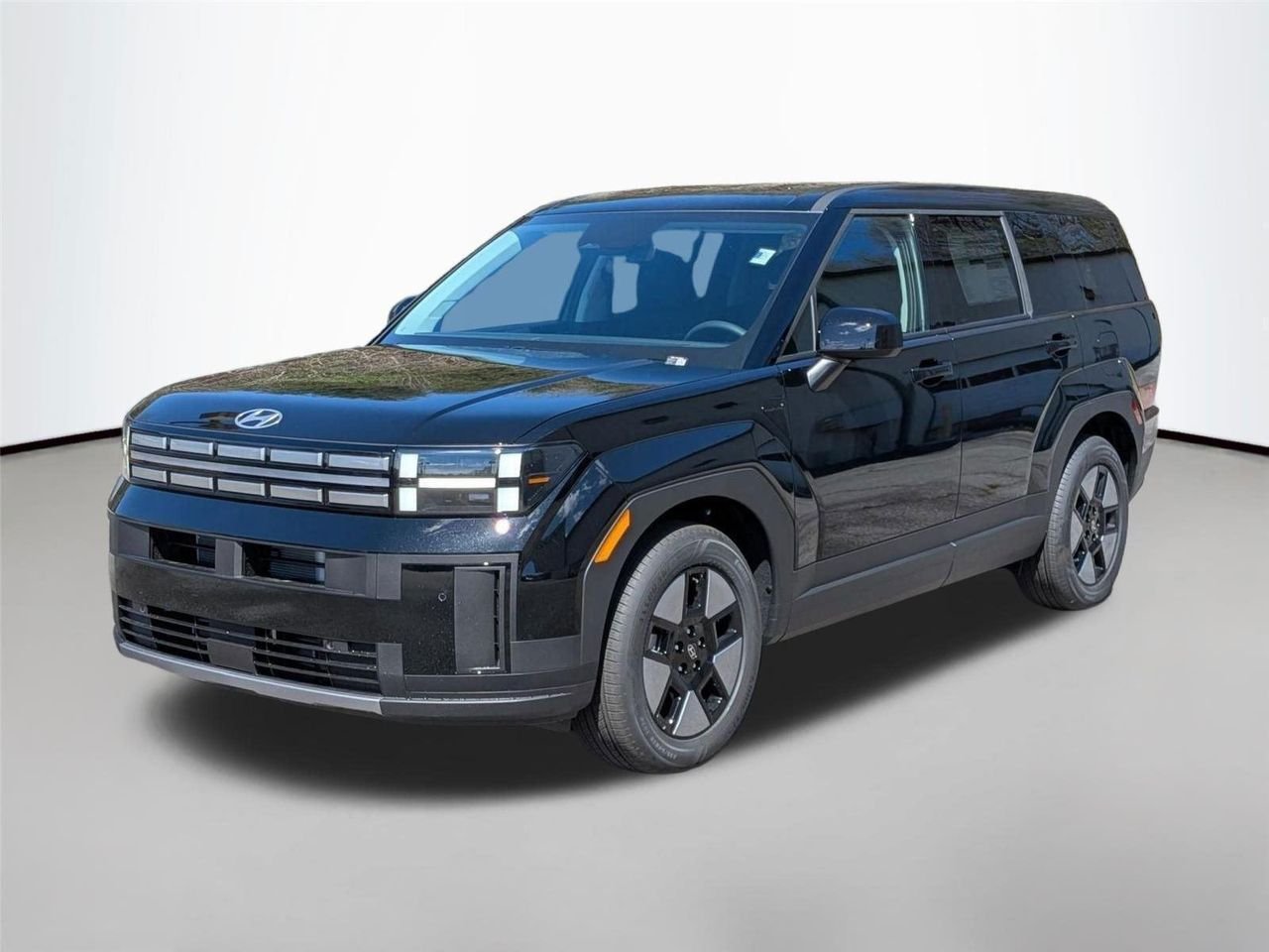 New 2026 Phantom Black Hyundai SE image 1