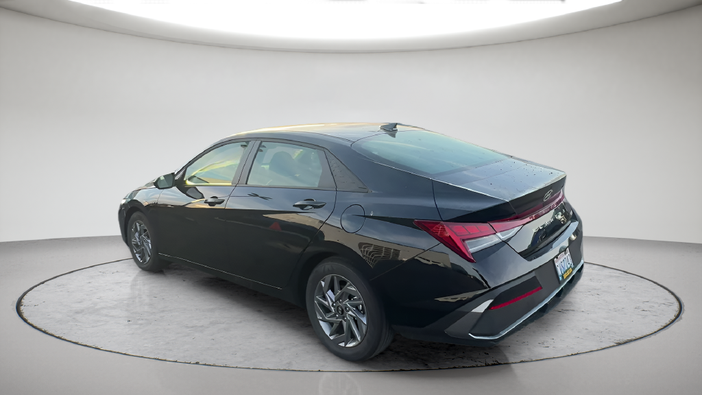 Used 2026 Black Hyundai Blue image 8