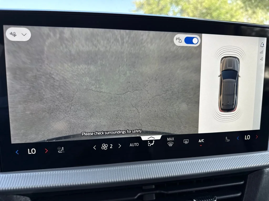 New 2026 Gray Ford Platinum image 25