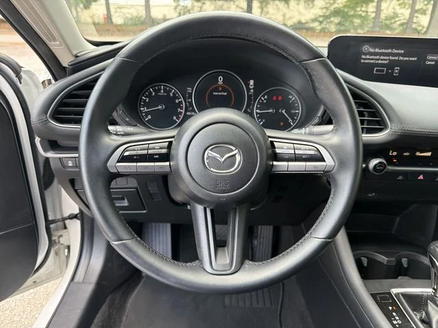 Used 2021 White Mazda Select image 14