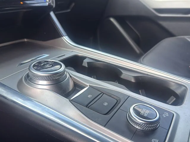Used 2021 Gray Ford Limited image 28