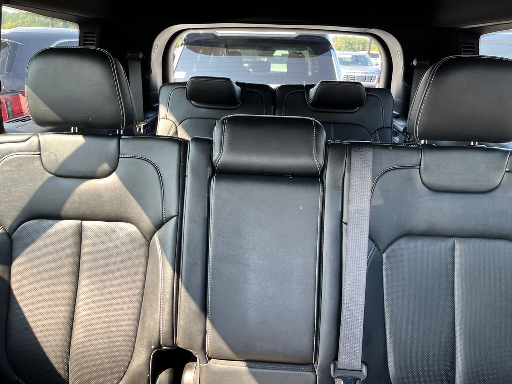 Used 2022 Black Jeep Overland image 22