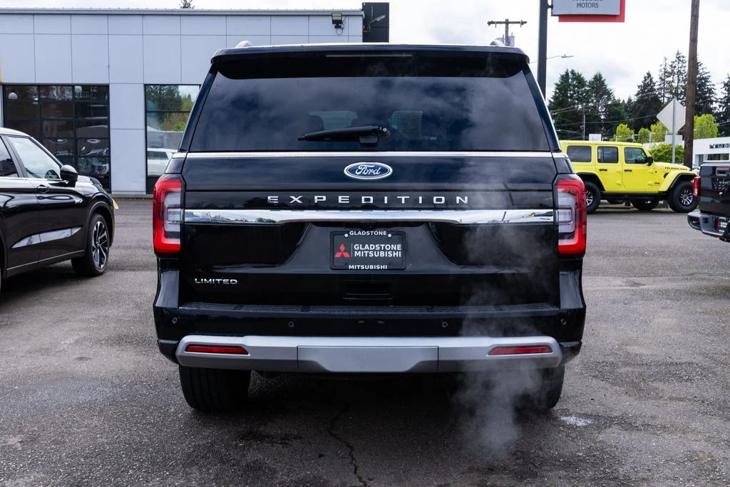 Used 2024 Black Ford Limited image 5