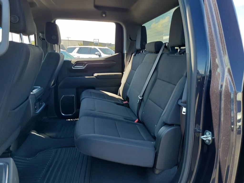2023 Chevrolet Silverado 1500 LT - Photo 31