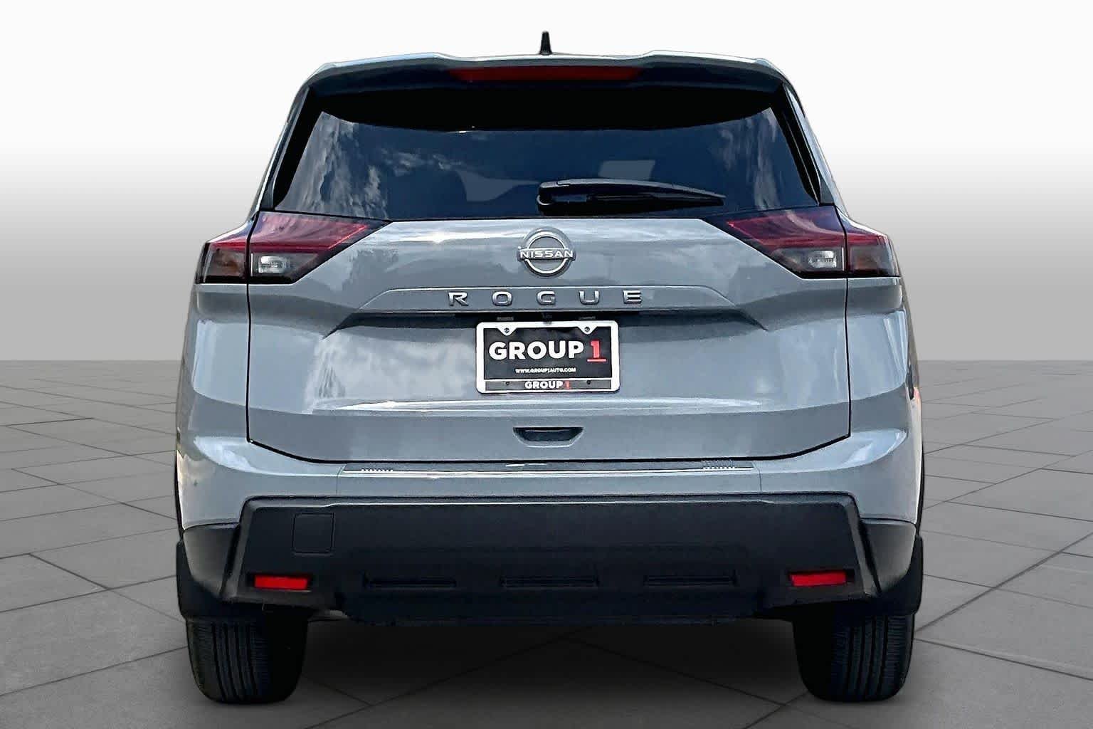 New 2027 Boulder Gray Pearl Nissan SV image 4