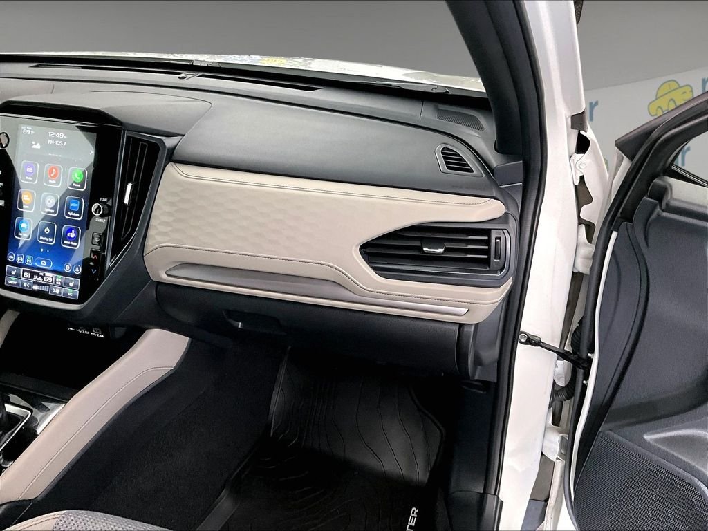 Used 2025 Crystal White Pearl Subaru Premium image 13