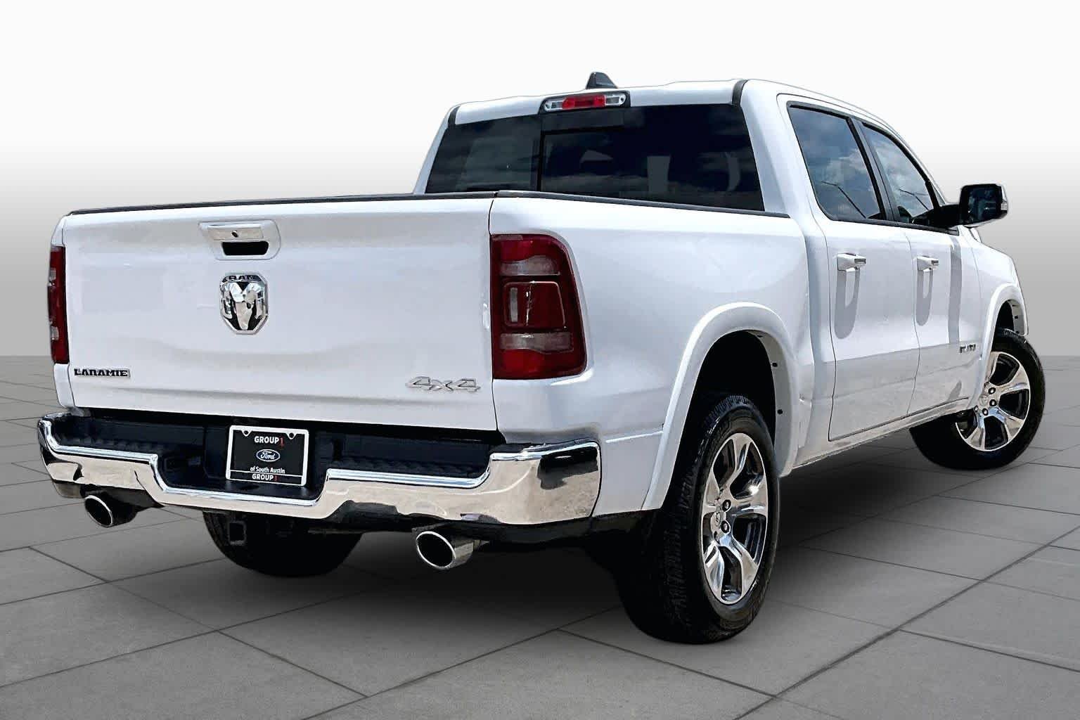 Used 2022 Bright White Clearcoat Ram Laramie image 16