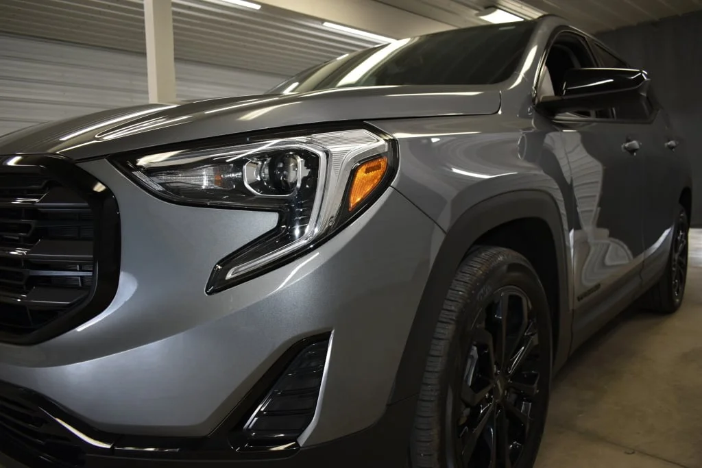 Used 2021 Satin Steel Metallic GMC SLE image 37