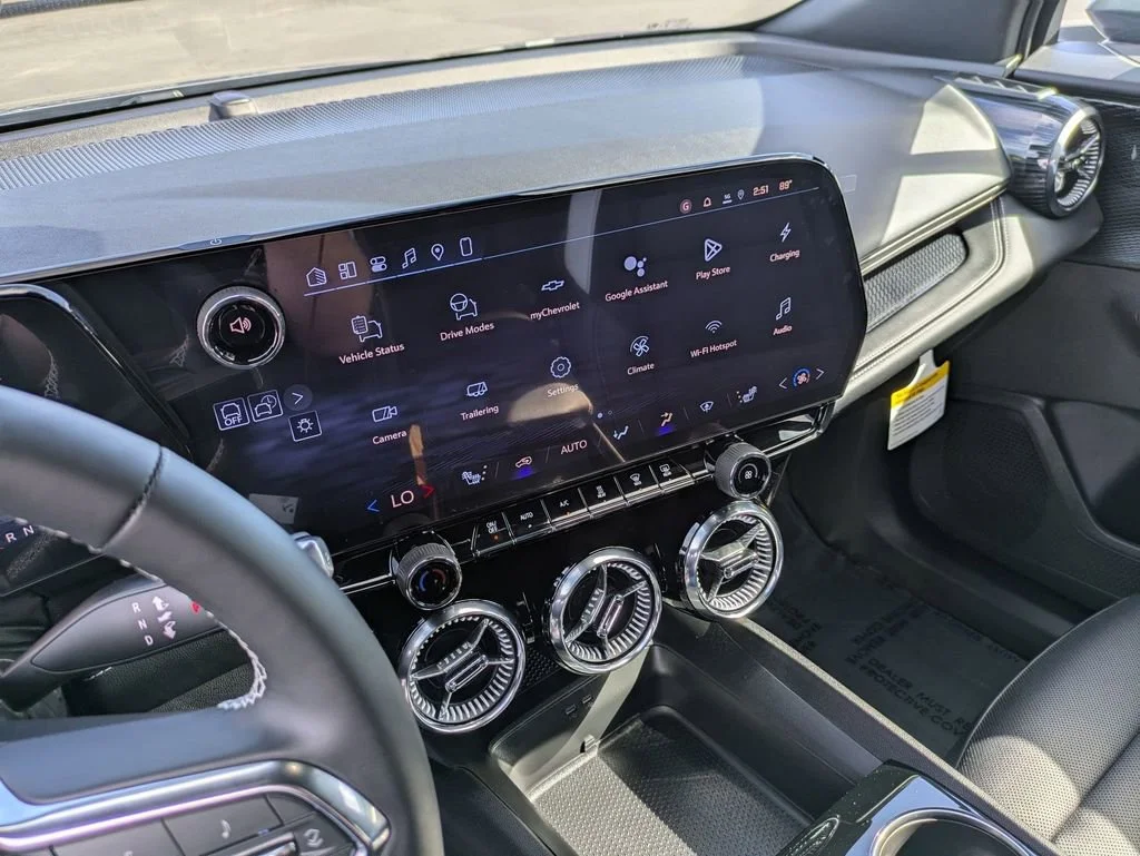 2026 Chevrolet Blazer EV LT - Photo 19