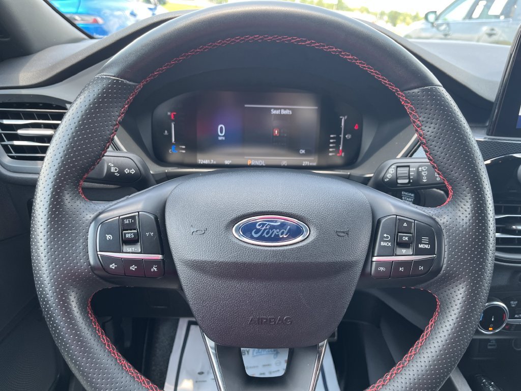 Used 2023 Gray Ford ST-Line image 14