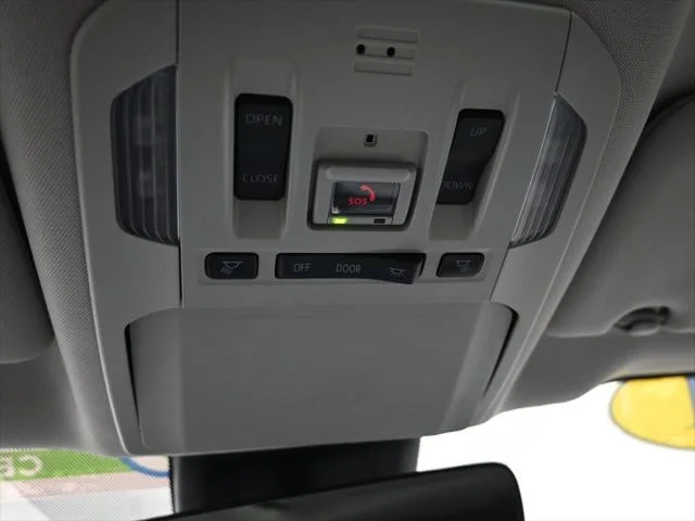 2021 Toyota Highlander XLE - Photo 24