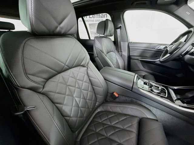 New 2026 Gray Metallic BMW xDrive40i image 30