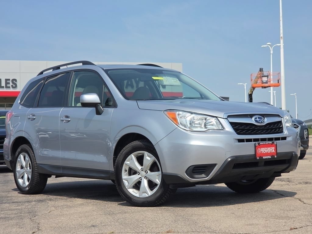 Used 2015 Subaru Forester i Premium with VIN JF2SJADC8FH475407 for sale in Miamisburg, OH
