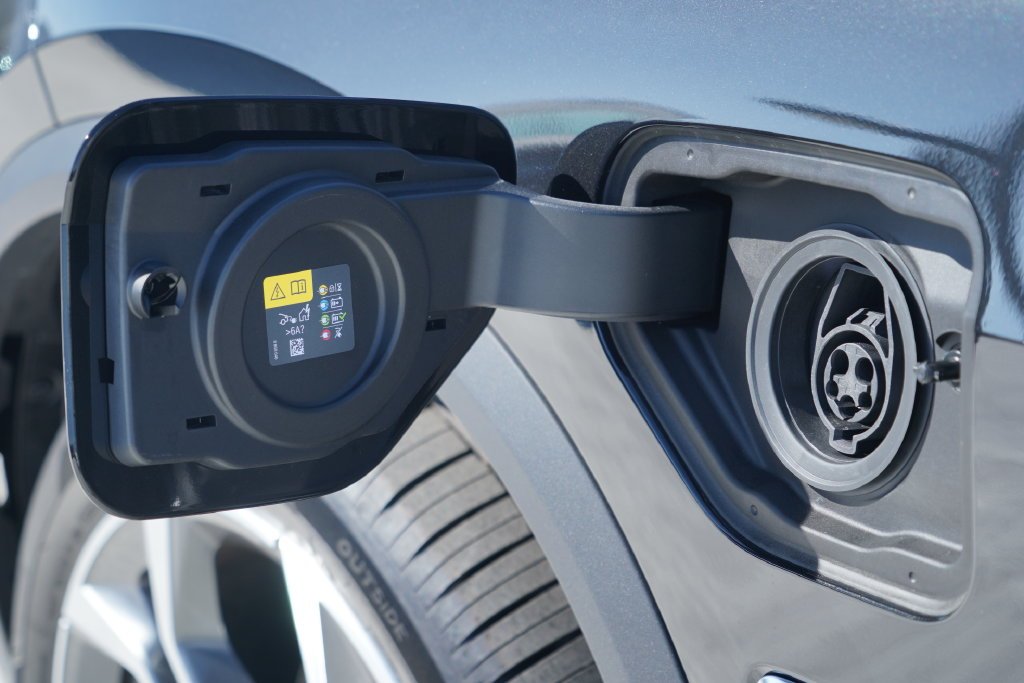 2026 BMW X5 50e - Photo 6