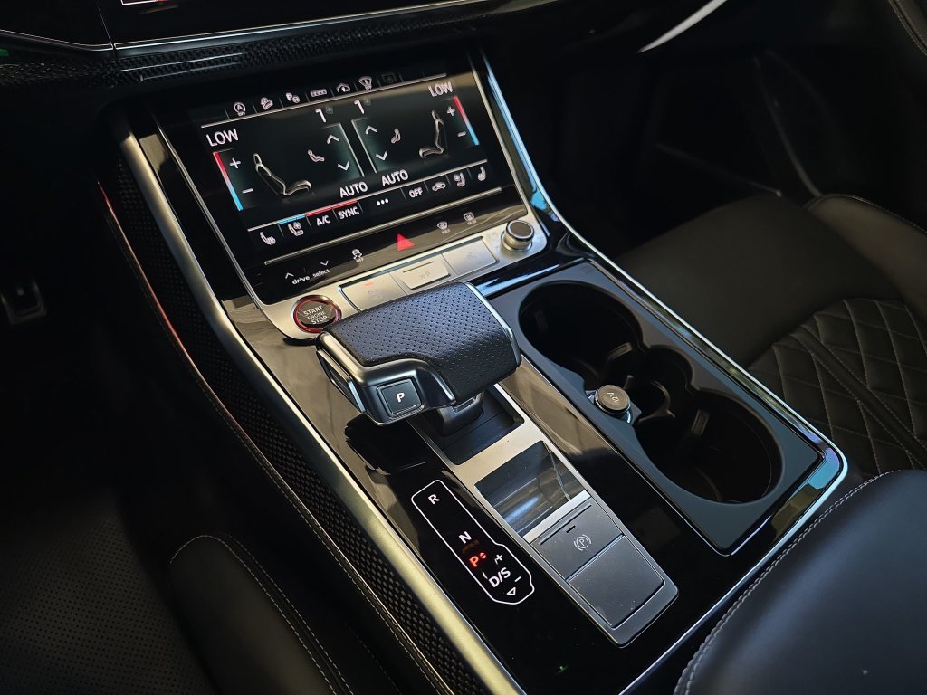 Used 2023  Audi 4.0T Prestige image 28