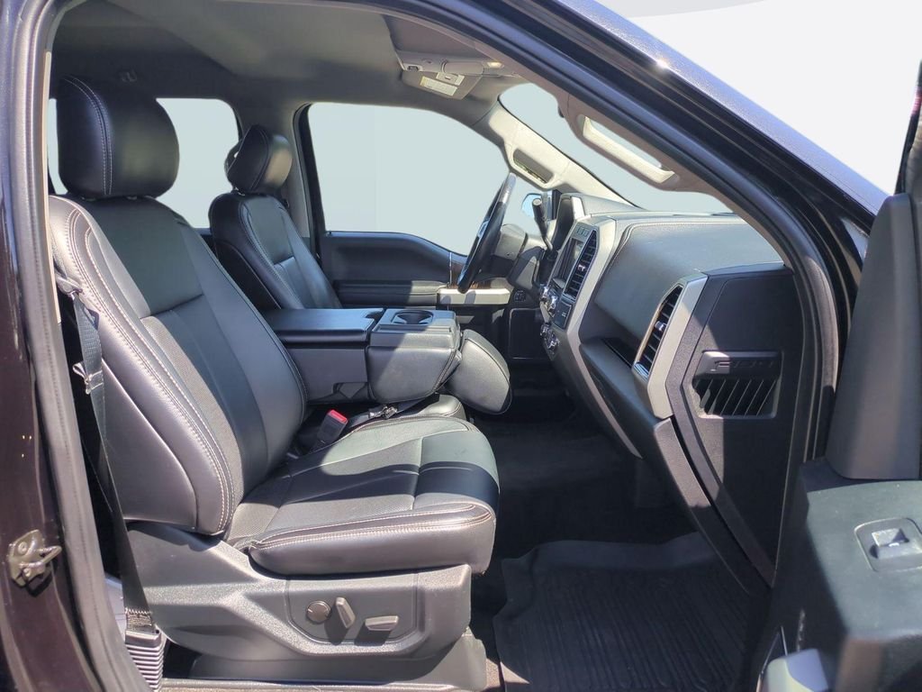 Used 2020 Black Ford Lariat image 28