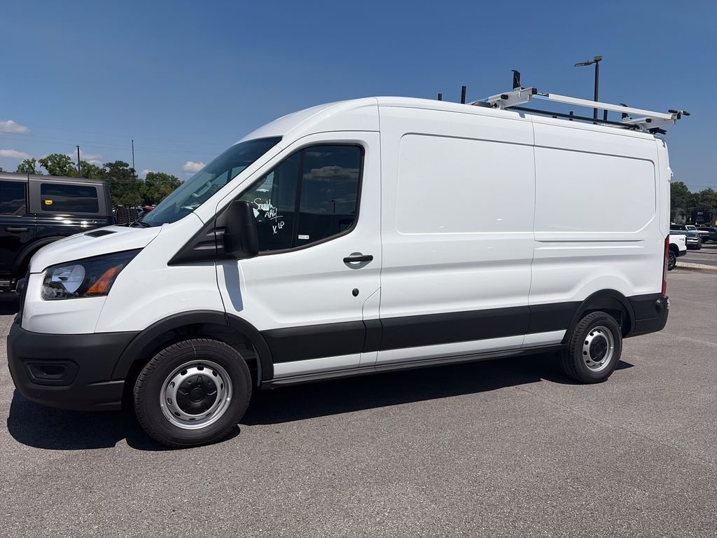 New 2026 Oxford White Ford Cargo Van image 4