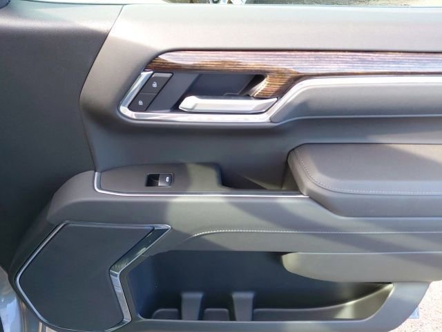 New 2026 Sterling Metallic GMC SLE image 29
