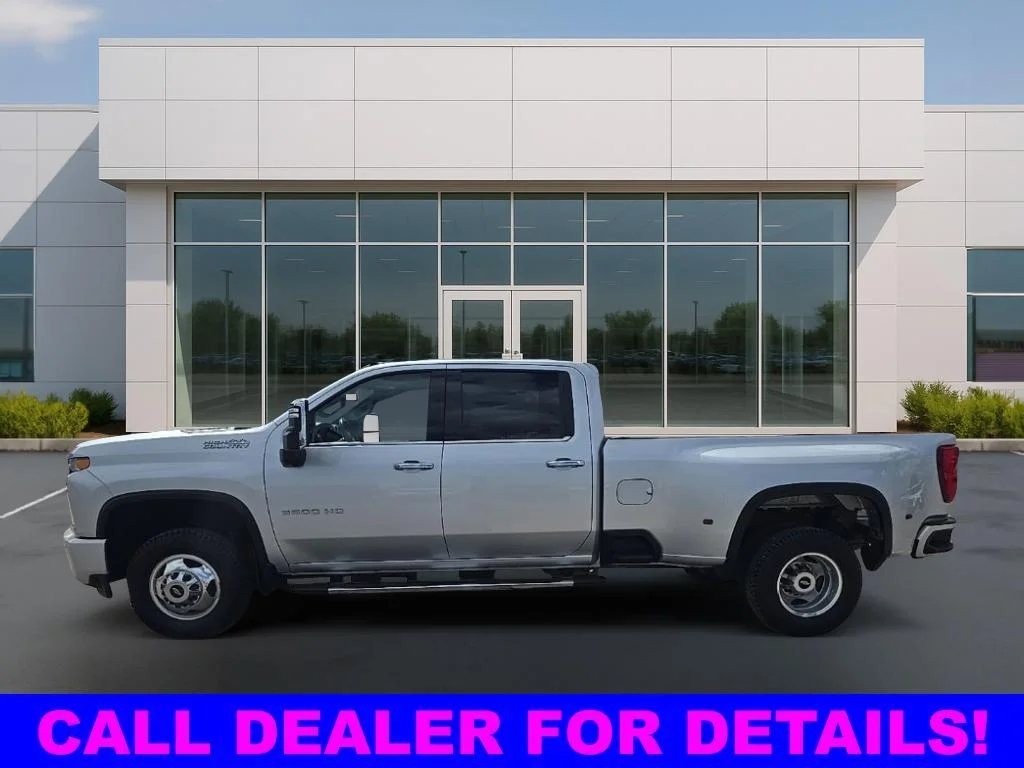 Used 2022 Silver Ice Metallic Chevrolet High Country Dual Rear Wheel image 4