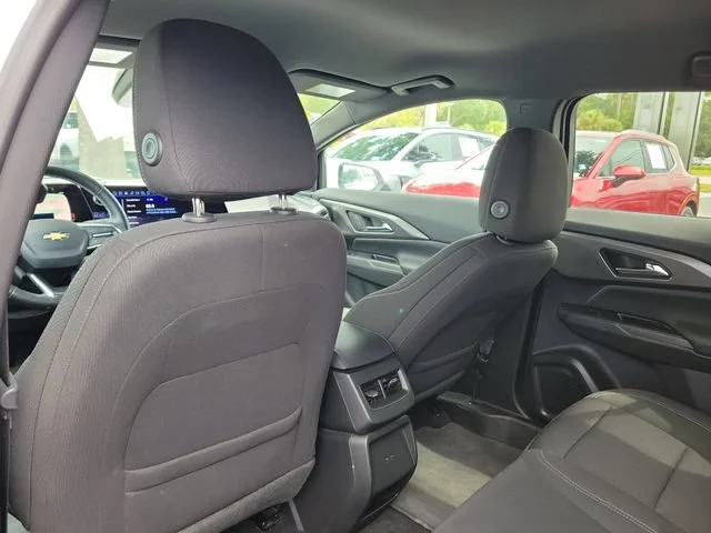 2025 Chevrolet Equinox EV 1LT - Photo 17
