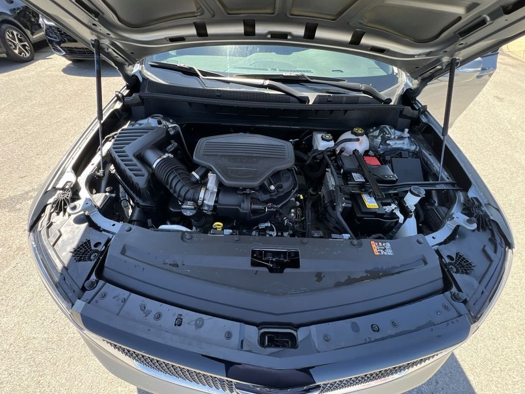 Used 2024 Silver Cadillac Sport image 27