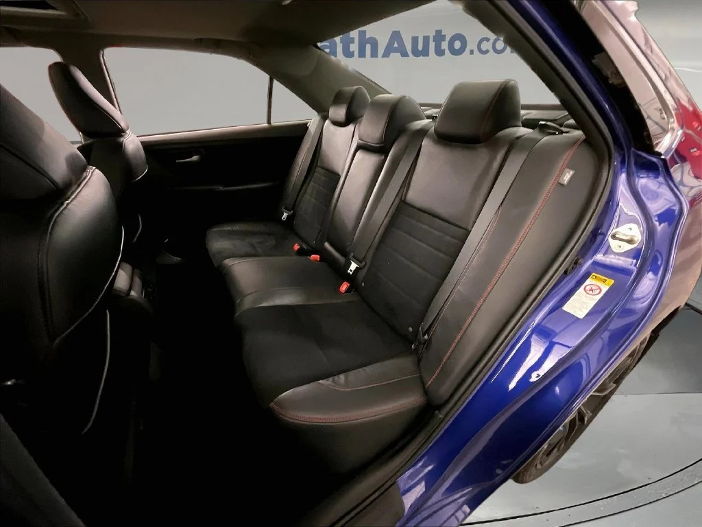 Used 2016 Blue Toyota XSE V6 image 30