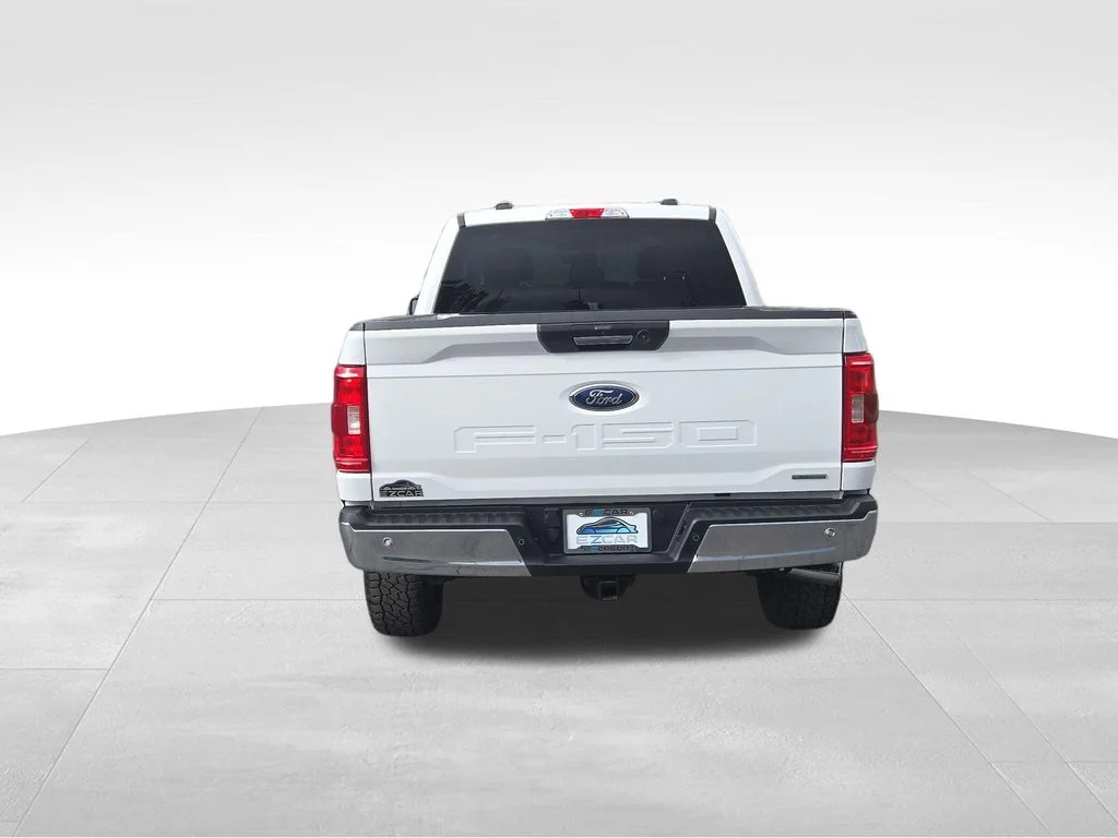 Used 2021 Oxford White Ford XLT image 12