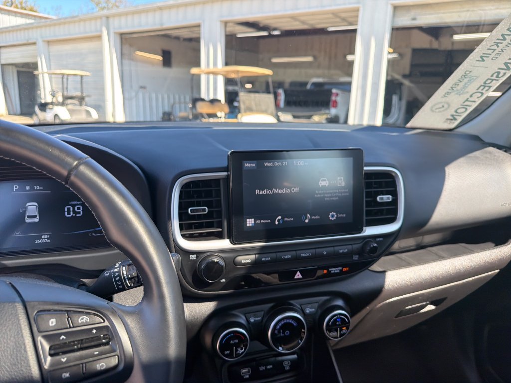 Used 2025 Silver Hyundai SEL image 20