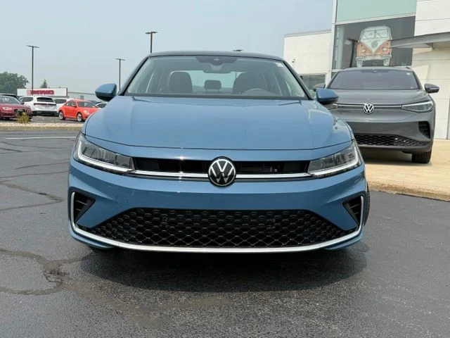 New 2026 Blue Volkswagen 1.5T SE image 2