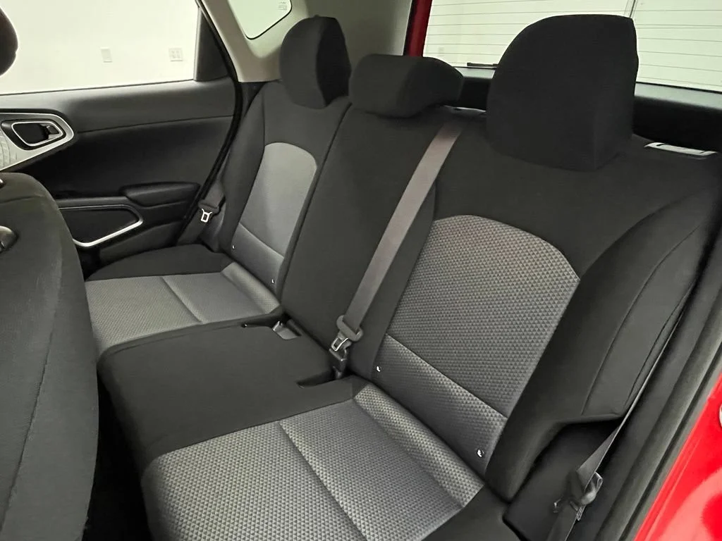 Used 2022  Kia LX image 36