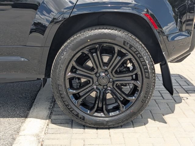 New 2026 Narvik Black Land Rover OCTA Black image 10
