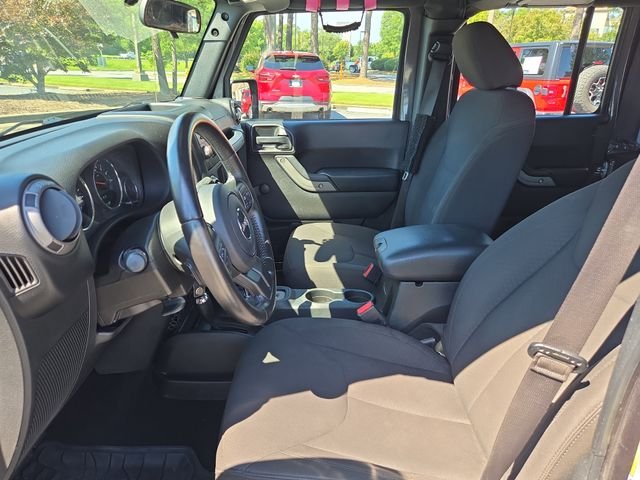 Used 2017 Gray Jeep Unlimited Sport image 16