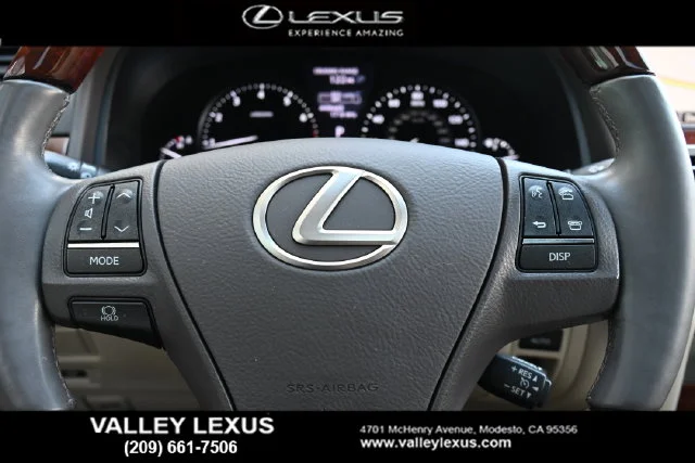 Used 2015  Lexus 460 image 10