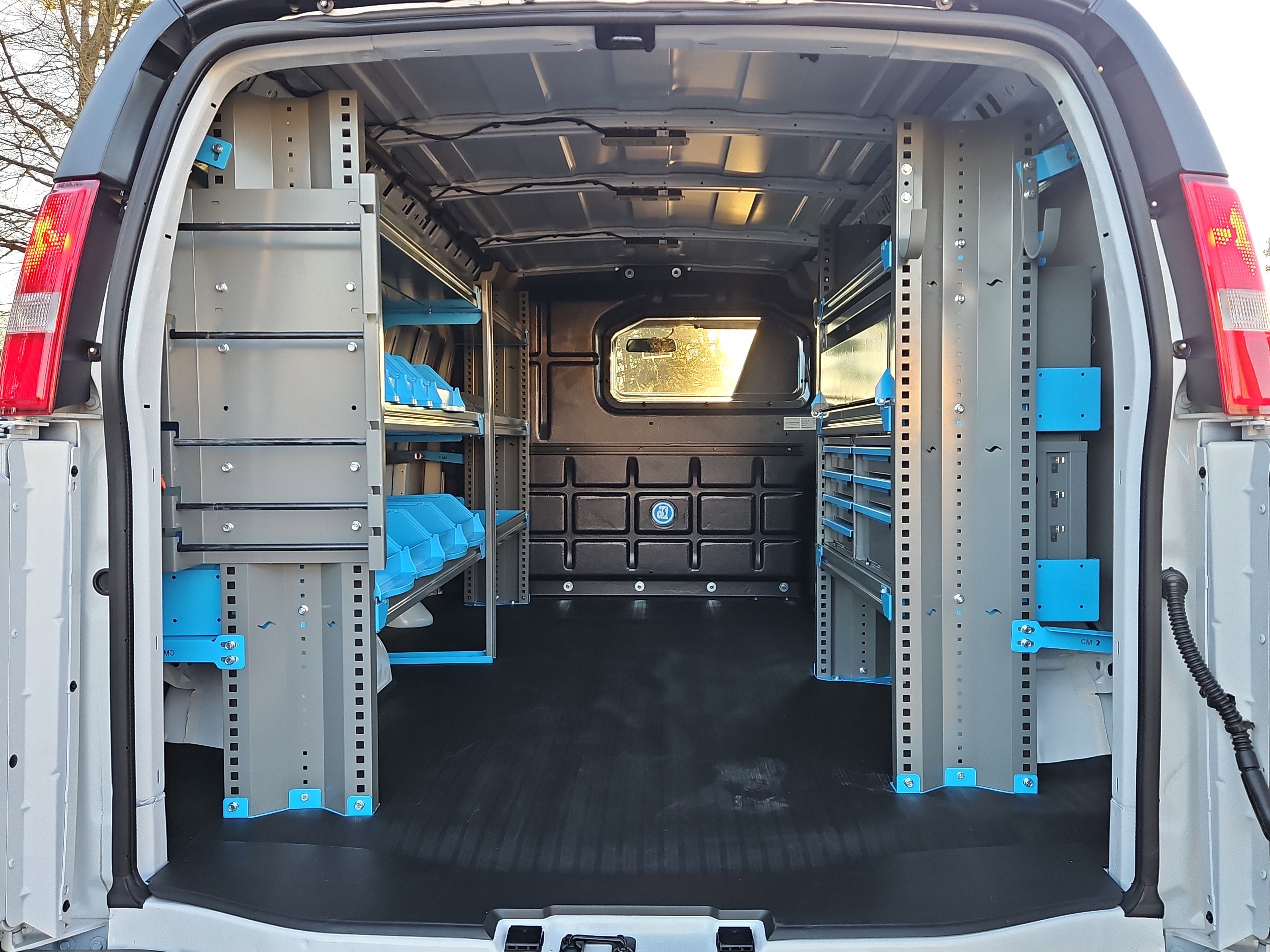 2025 Chevrolet Express Cargo Work Van - Photo 20
