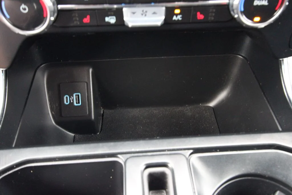 Used 2023 Oxford White Ford XLT image 28