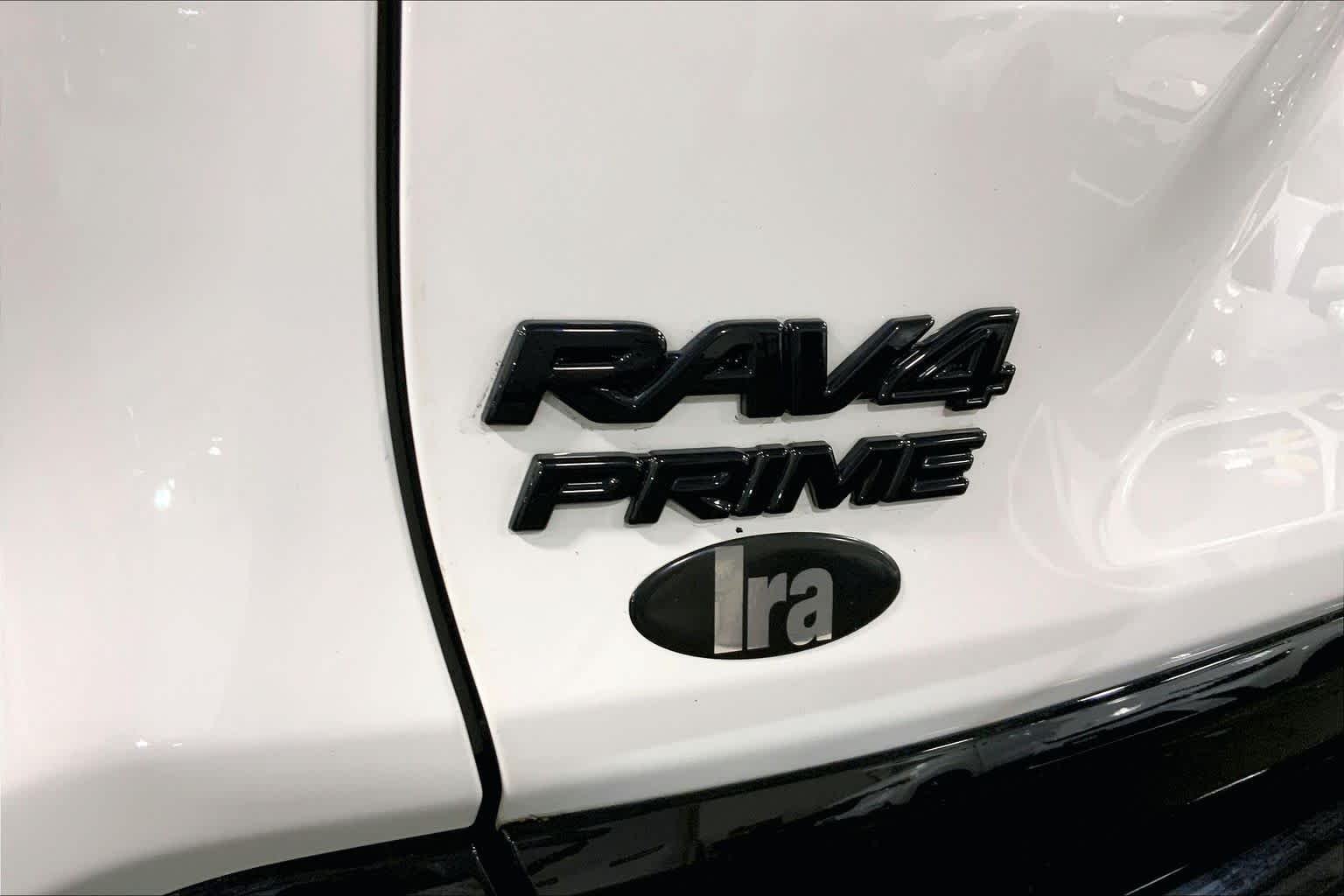 Used 2023 Ice Cap Toyota SE image 31