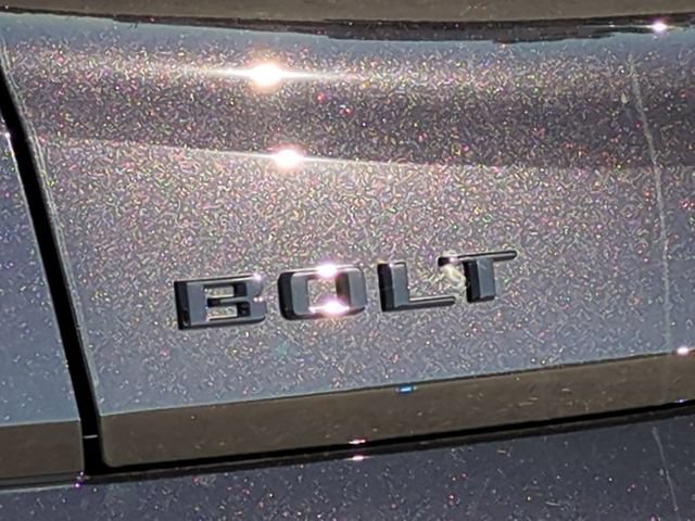 2027 Chevrolet Bolt LT - Photo 10