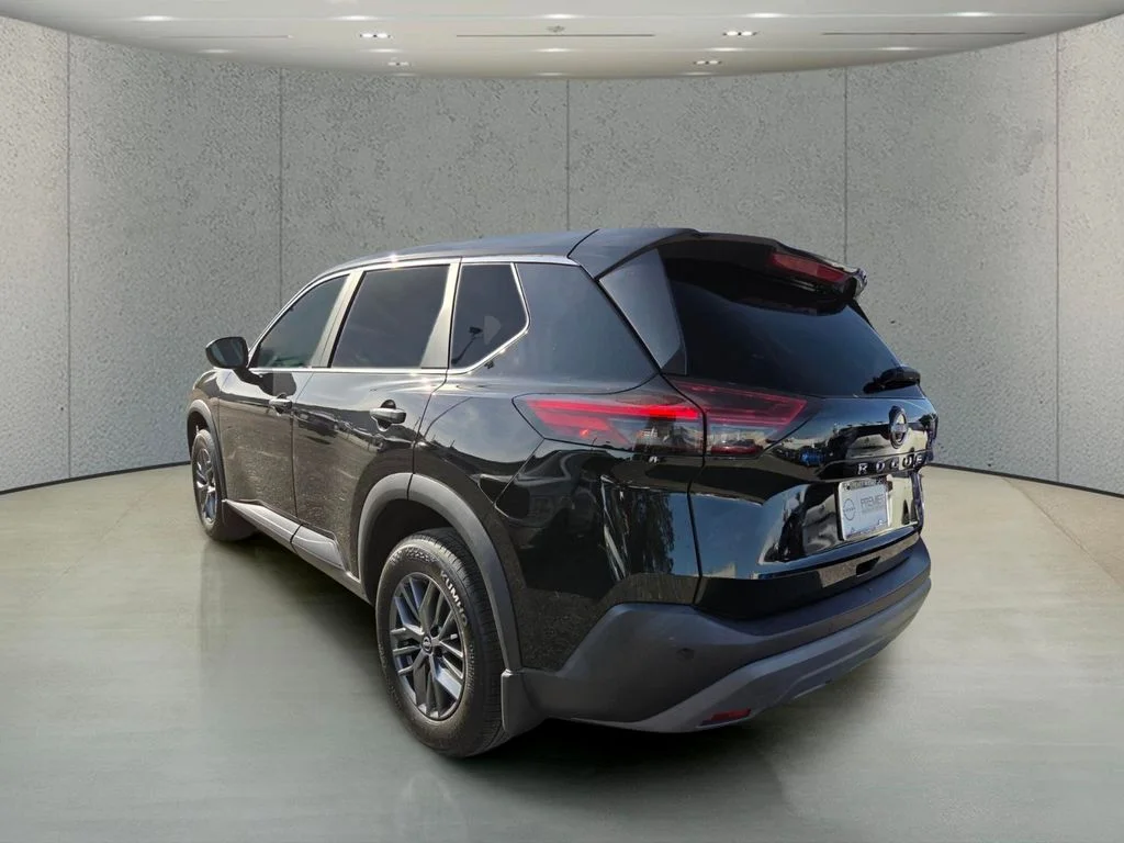 Used 2023 Black Nissan S image 3