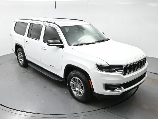 Used 2023 Bright White Clearcoat Jeep 4DR 4WD image 35