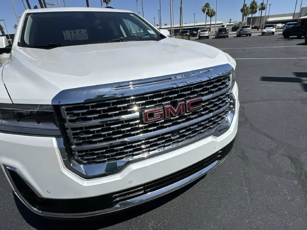 Used 2022 White GMC Denali image 32