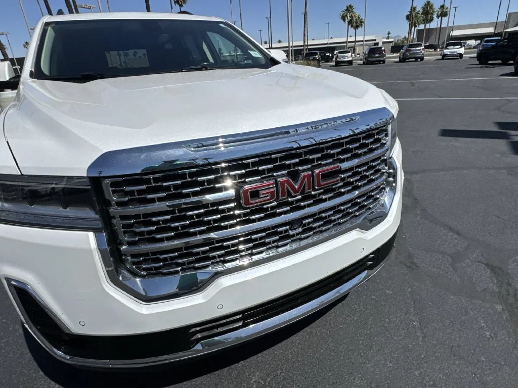 Used 2022 White GMC Denali image 32